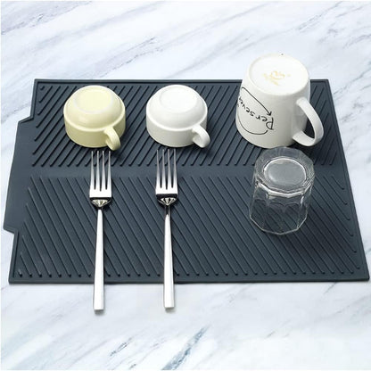 Silicone Dish Drying Mat with Ridged Drainage Surface and Rollable Design