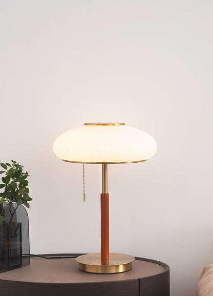 Table Lamp Retro with Ribbed Glass Shade and Pull Chain Switch