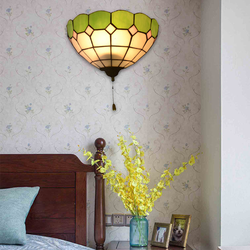 Tiffany Wall Lamp with Stained Glass Bowl Shade and Pull Switch