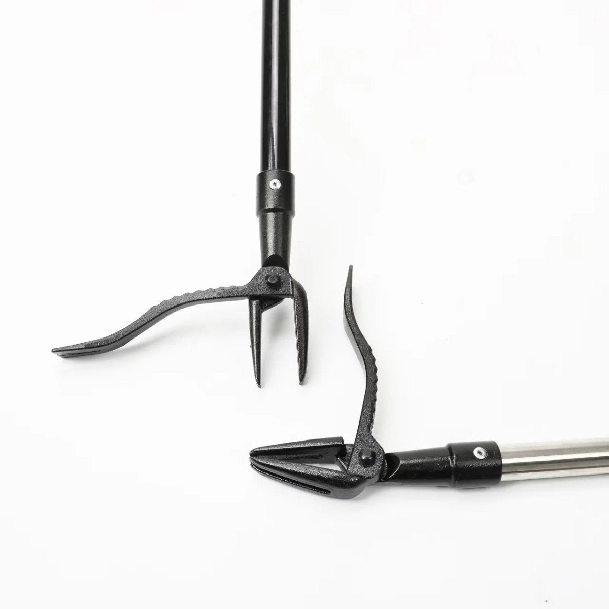 Upright Weed Remover with Root Claws