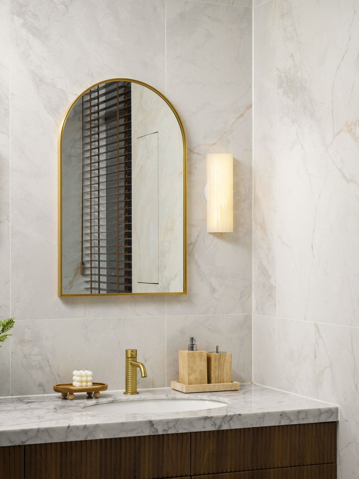 Wall Lamp Art Deco with Alabaster Stone Shade and Integrated LED