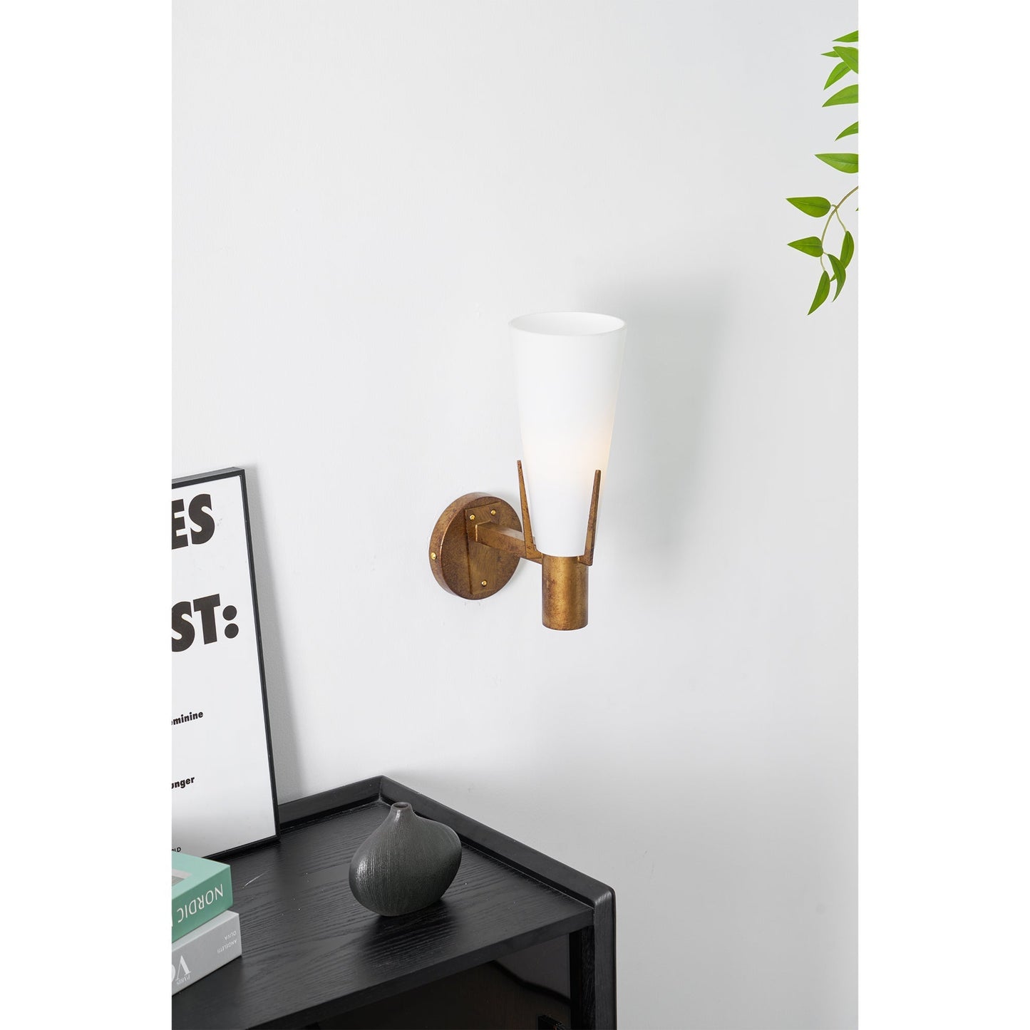 Wall Lamp Art Deco with Conical Glass Shade and Brass Finish
