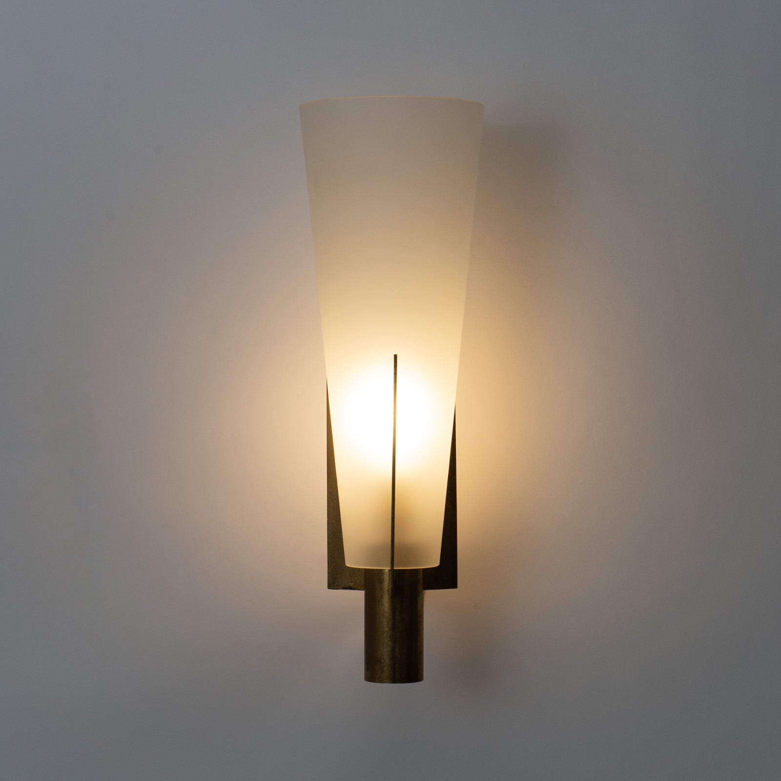 Wall Lamp Art Deco with Conical Glass Shade and Brass Finish