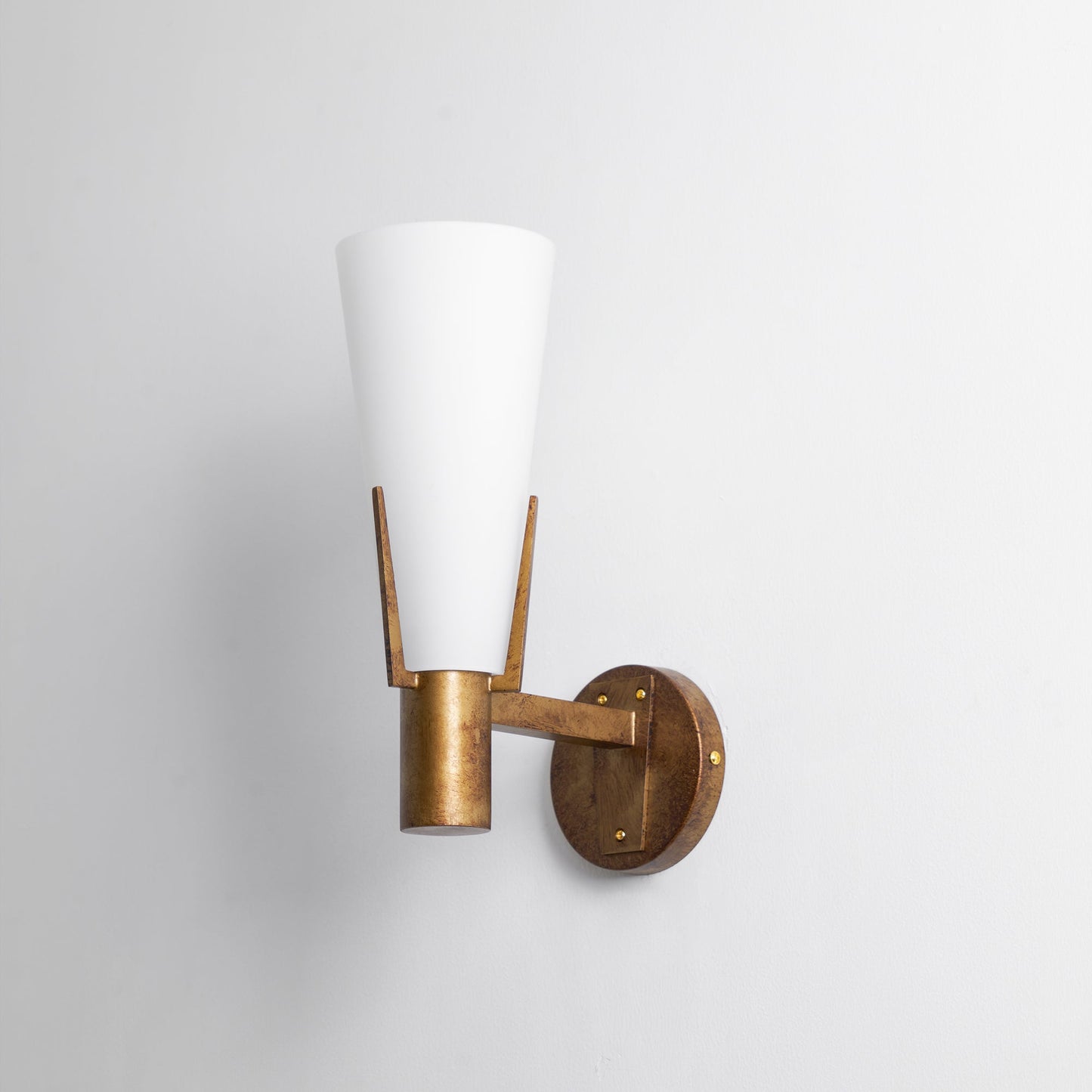 Wall Lamp Art Deco with Conical Glass Shade and Brass Finish