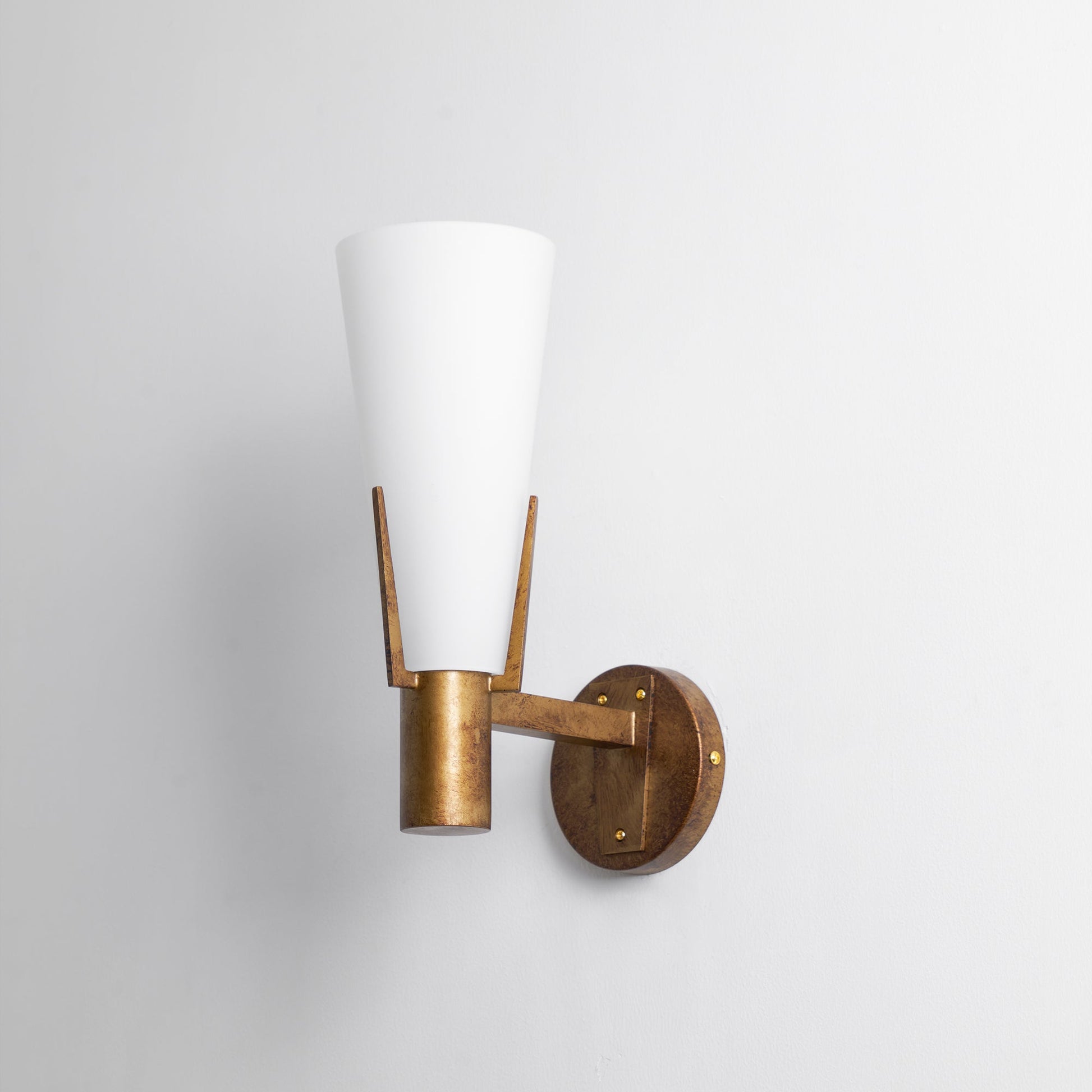 Wall Lamp Art Deco with Conical Glass Shade and Brass Finish