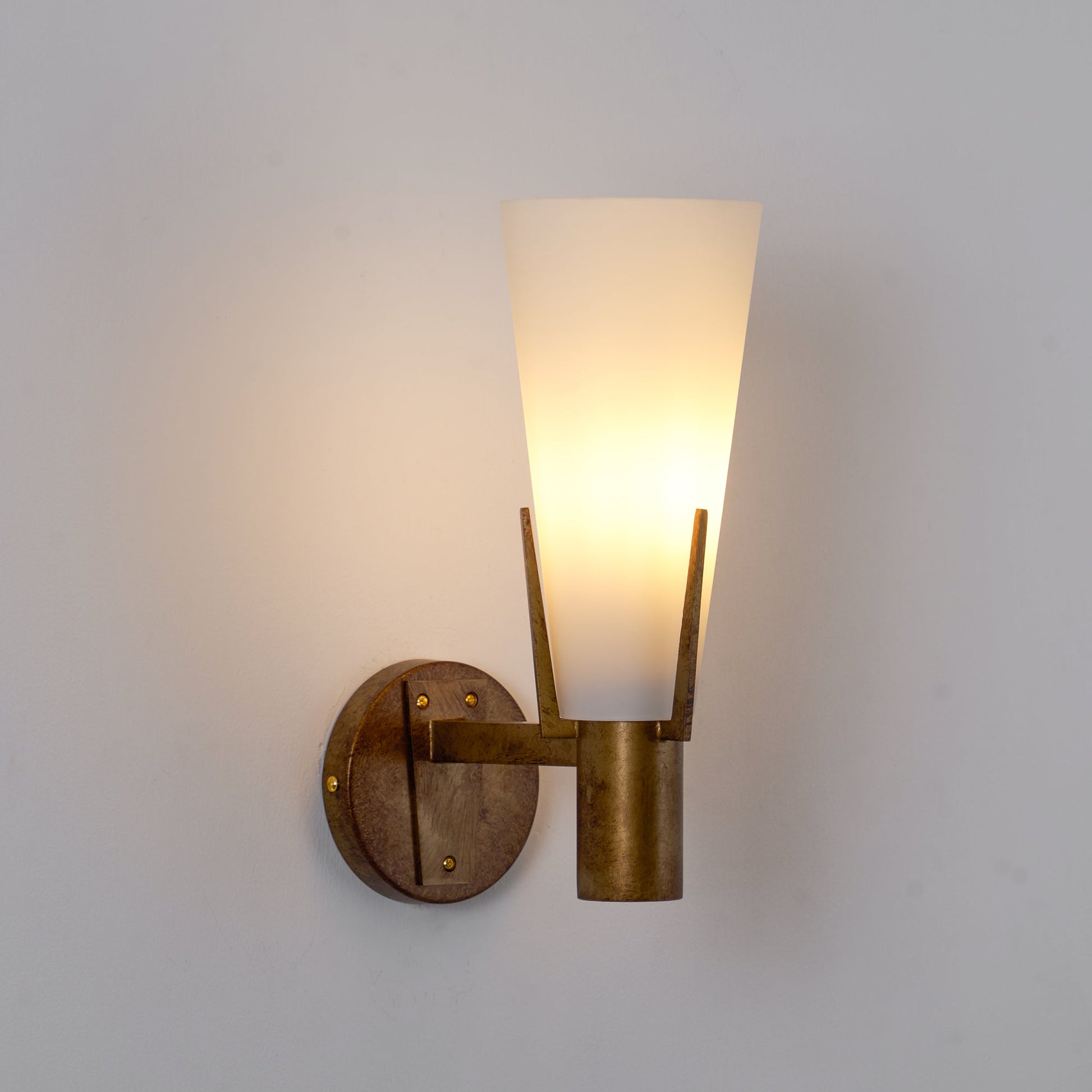 Wall Lamp Art Deco with Conical Glass Shade and Brass Finish