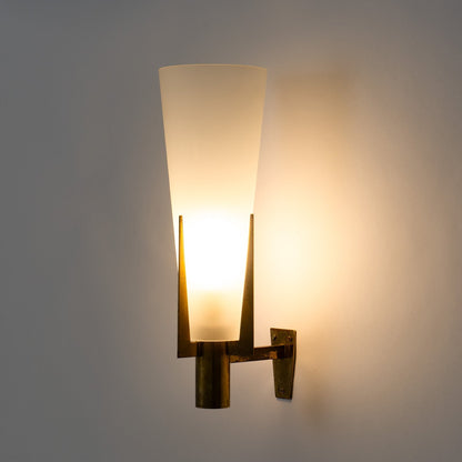 Wall Lamp Art Deco with Conical Glass Shade and Brass Finish