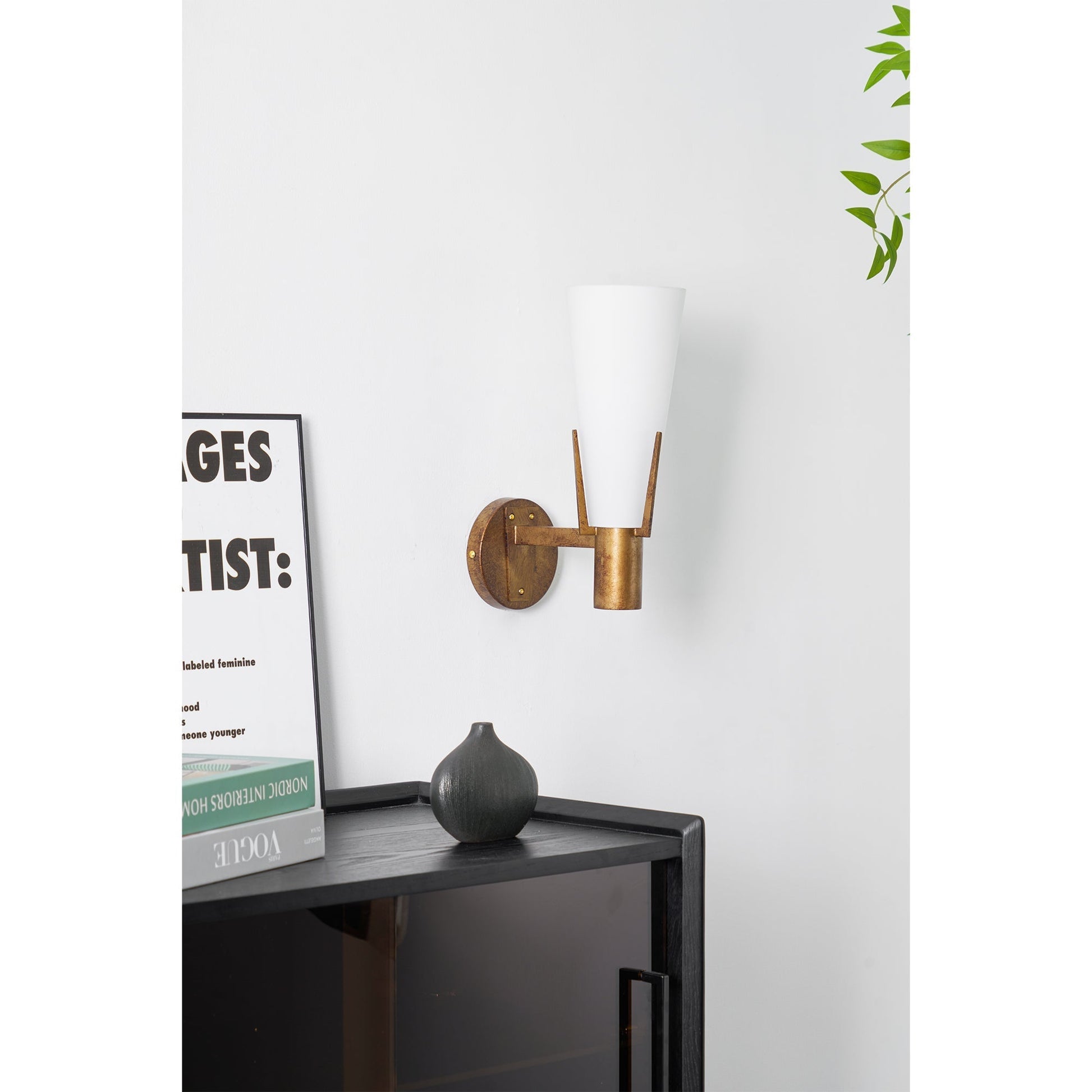 Wall Lamp Art Deco with Conical Glass Shade and Brass Finish
