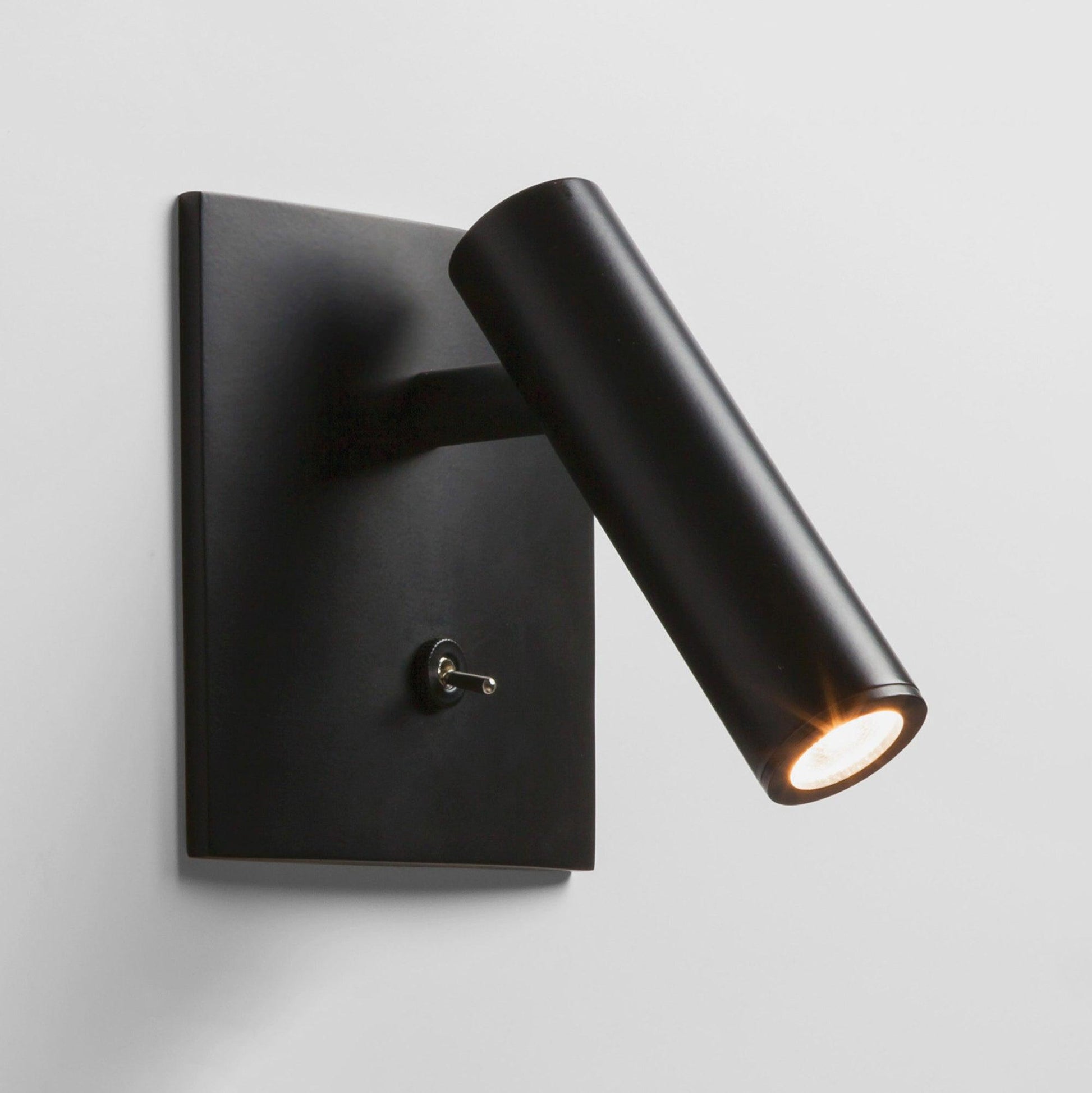 Wall Lamp Minimalist Swivel Spotlight with Built-in Switch and Integrated LED