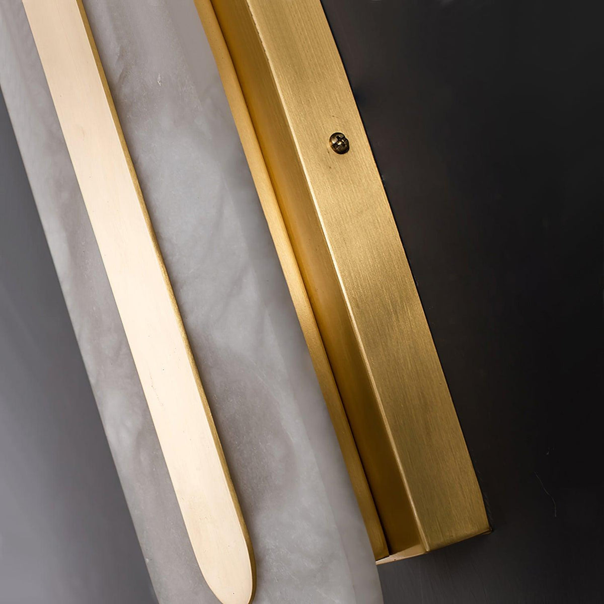 Wall Lamp Modern Alabaster with Integrated LED and Brass Finish