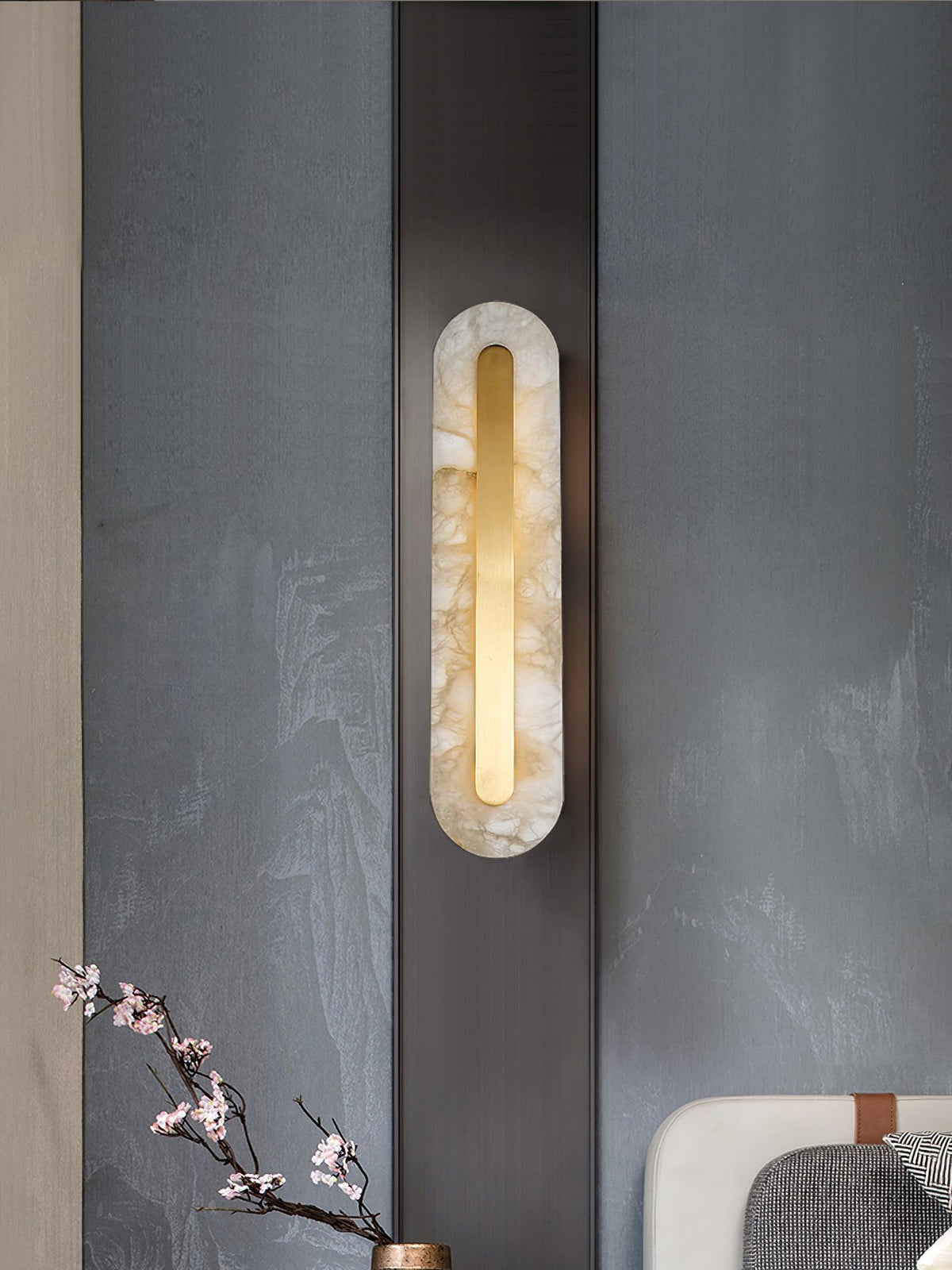 Wall Lamp Modern Alabaster with Integrated LED and Brass Finish