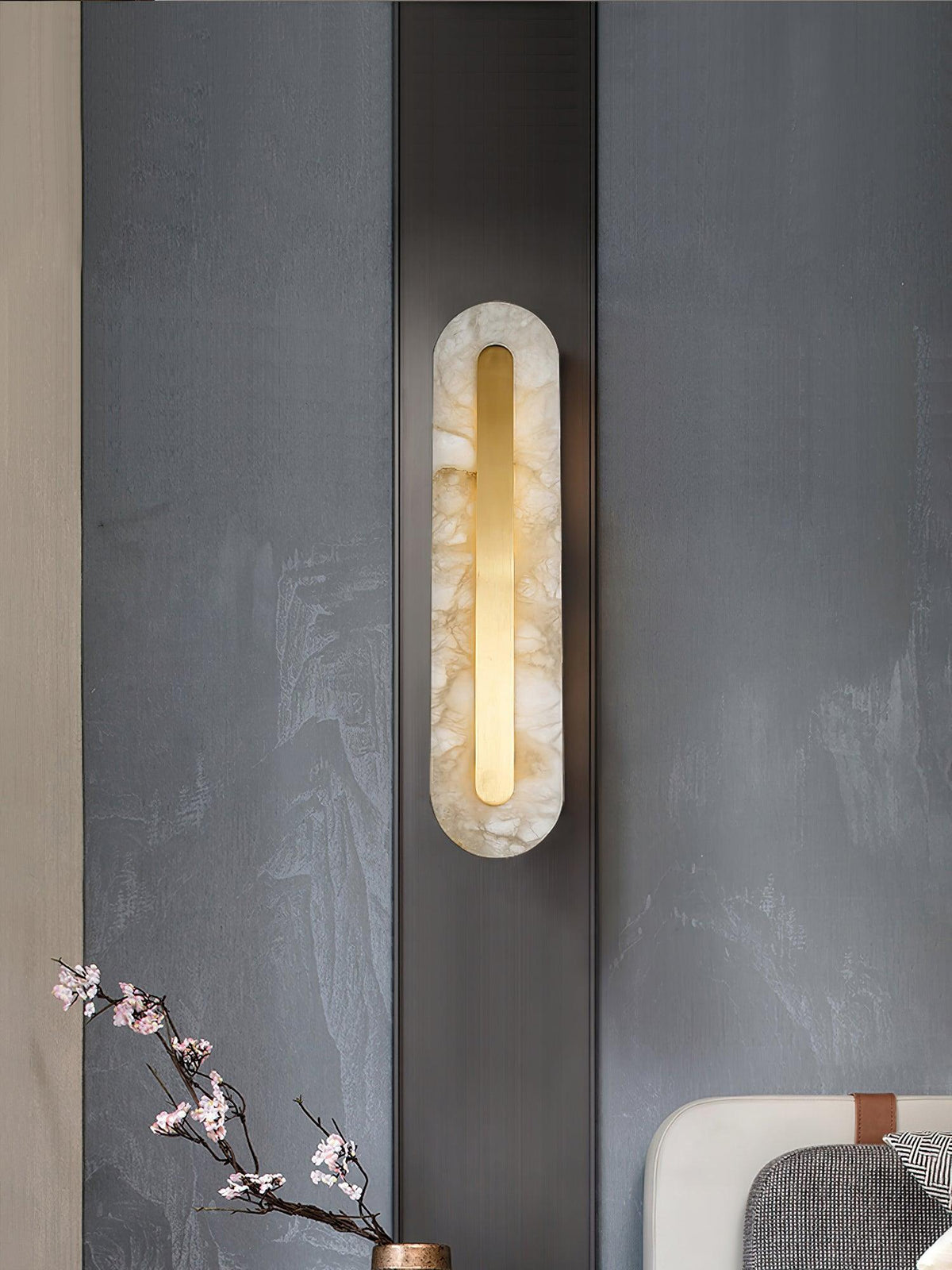 Wall Lamp Modern Alabaster with Integrated LED and Brass Finish