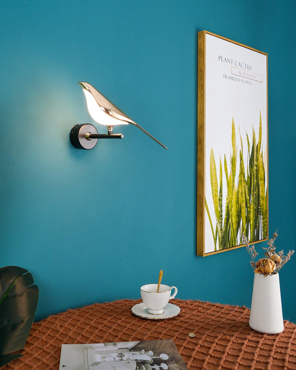 Wall Lamp Modern Bird Shape with Integrated LED and Warm Light