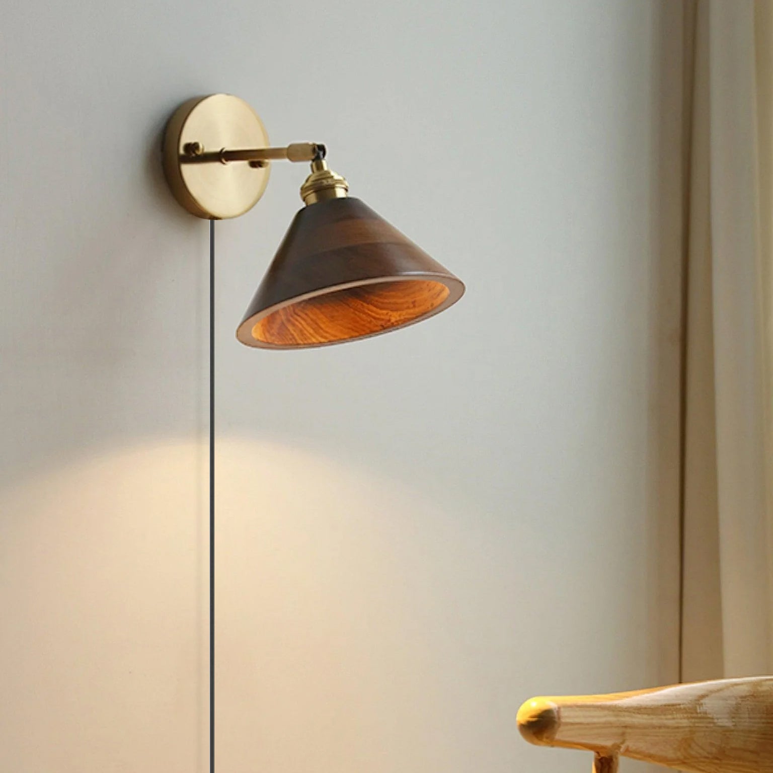 Wall Lamp Scandinavian Vintage with Pull Chain Switch and Wood Shade