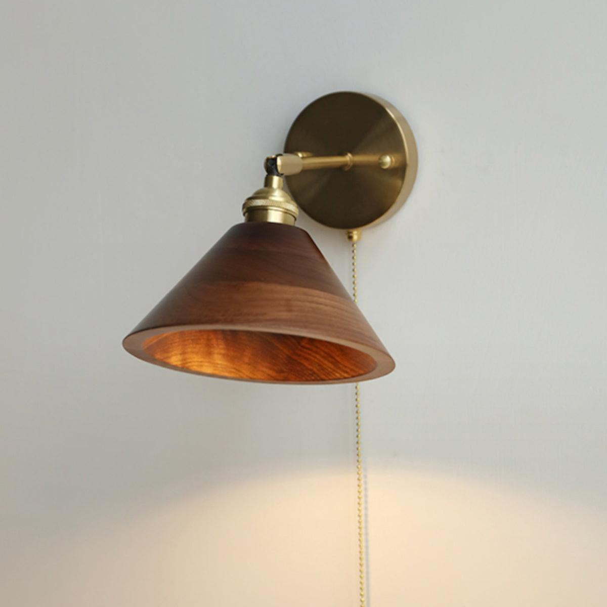 Wall Lamp Scandinavian Vintage with Pull Chain Switch and Wood Shade