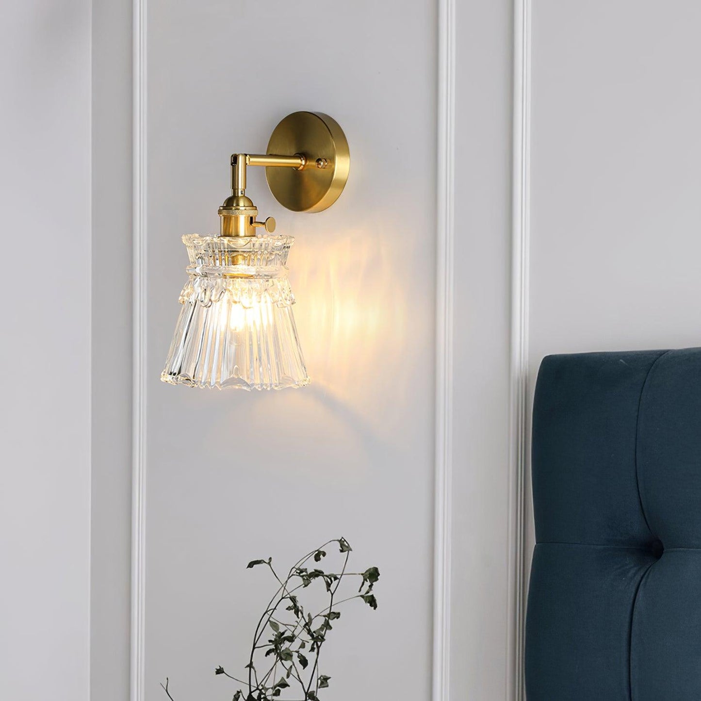 Wall Lamp Vintage with Ribbed Glass Shade and Brass Arm