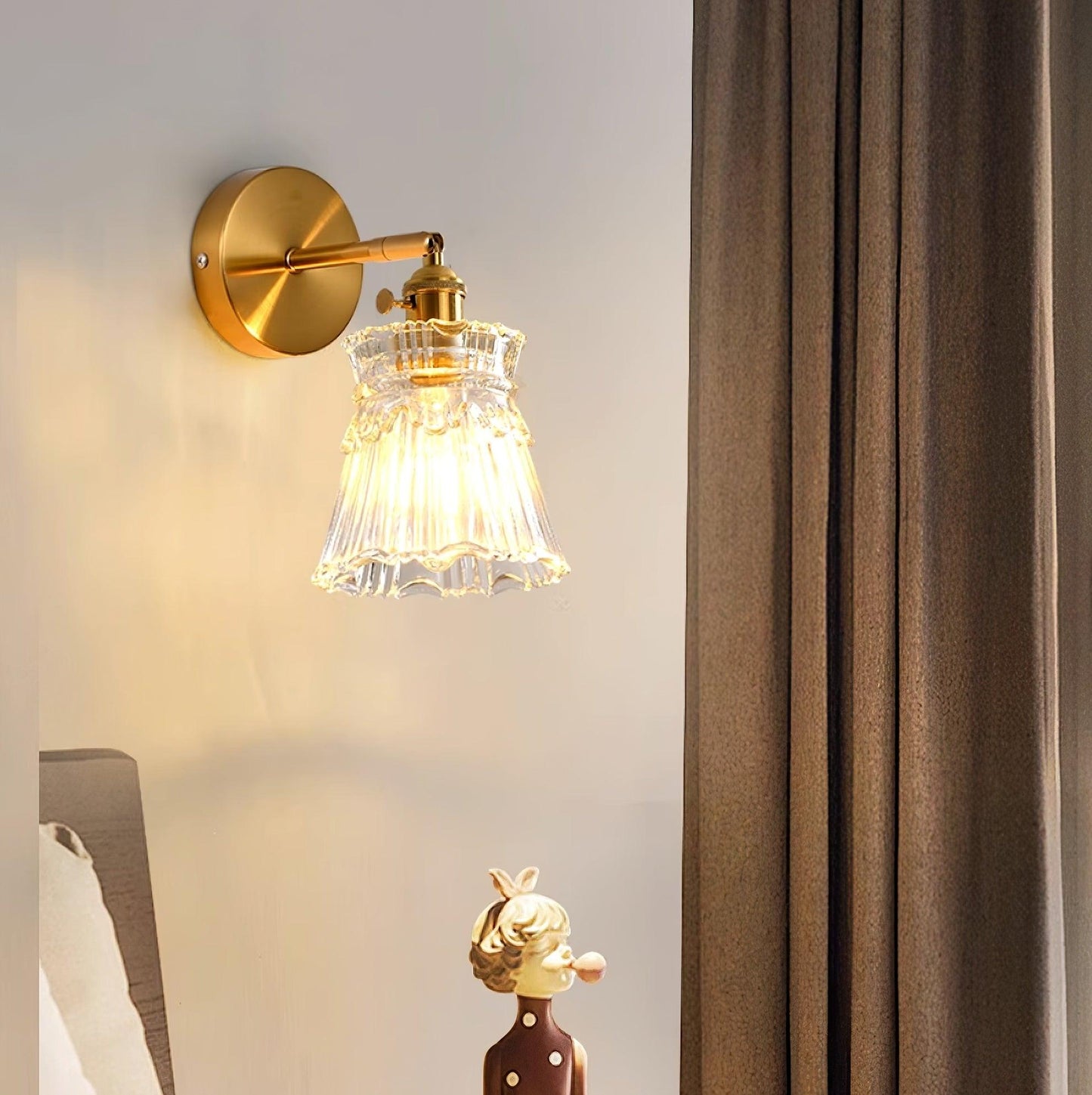 Wall Lamp Vintage with Ribbed Glass Shade and Brass Arm