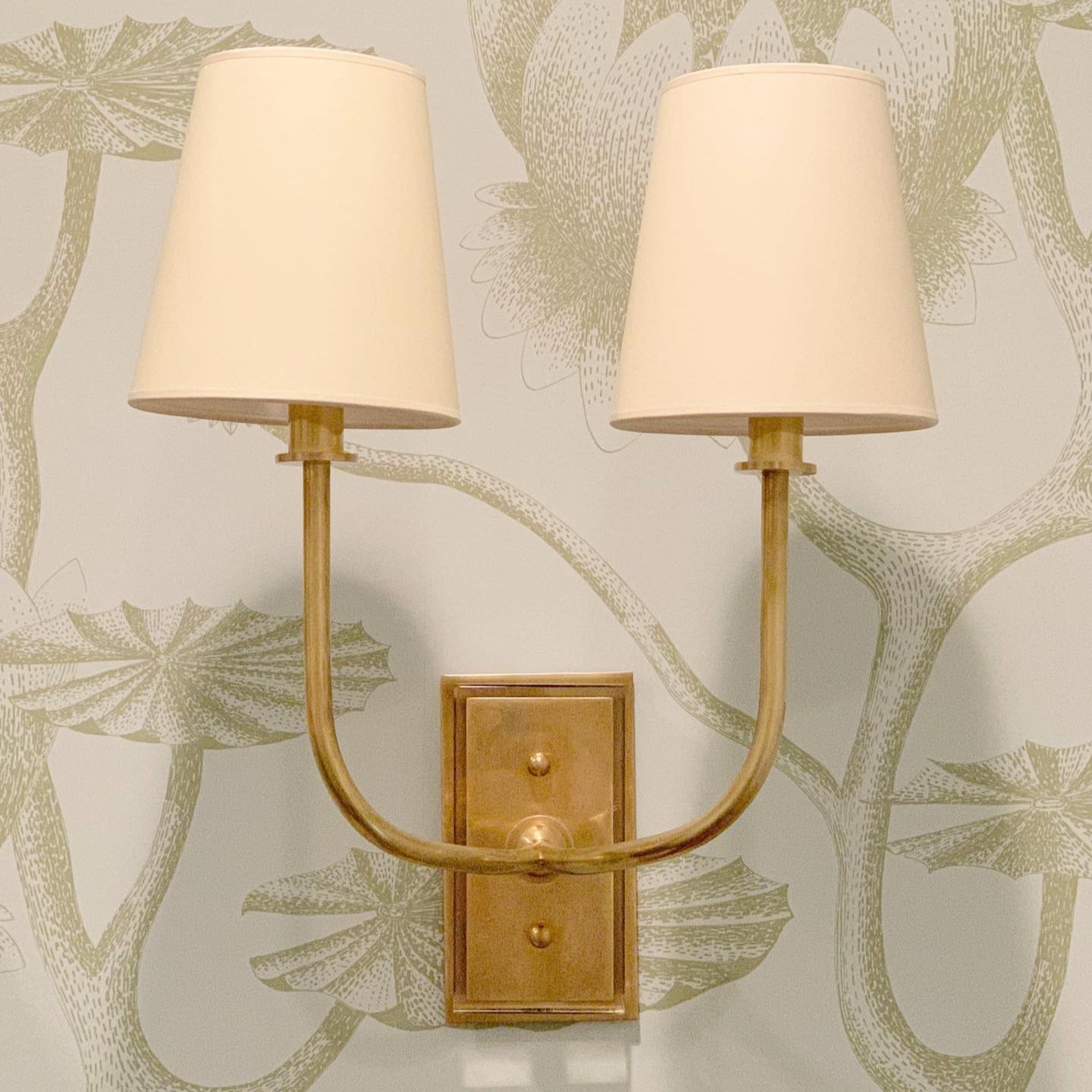 Wall Sconce Classic Art Deco with Fabric Shade and Curved Arm